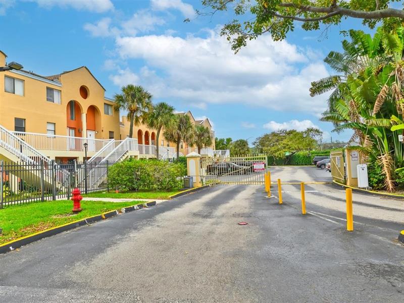 Details for 5200 31st Ave  141, Fort Lauderdale, FL 33309