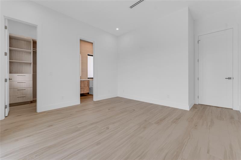Image 42 of 65 For 235 11th Street