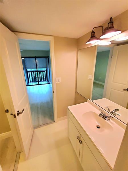 Image 17 of 27 For 1021 Mockingbird Ln  406