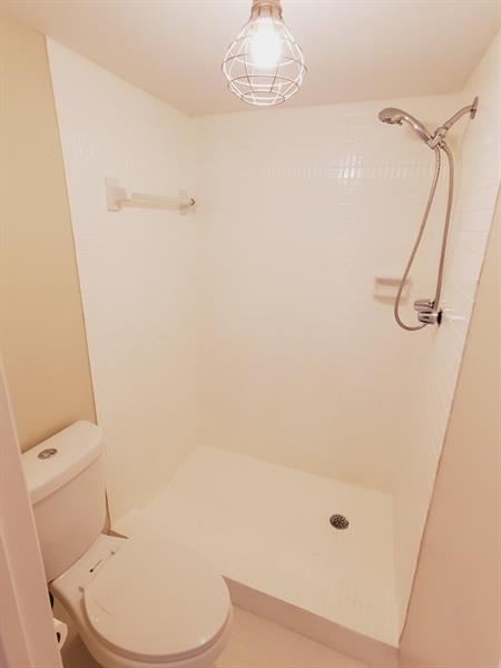Image 18 of 27 For 1021 Mockingbird Ln  406