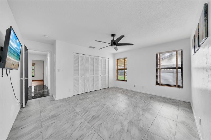 Image 40 of 58 For 303 105th Ter