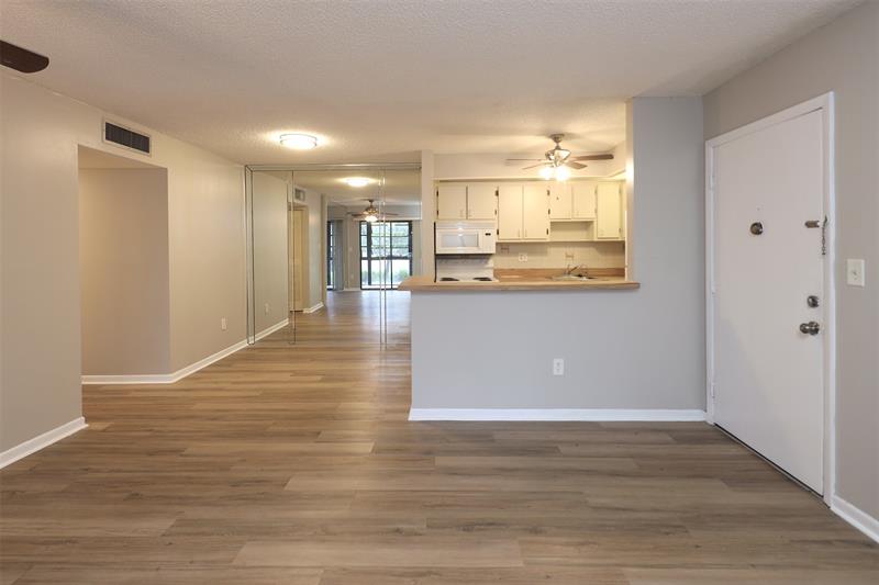 Image 14 of 26 For 9980 Belfort Cir  2-105