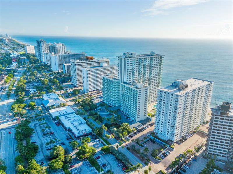 Image 47 of 66 For 3850 Galt Ocean Dr  1808