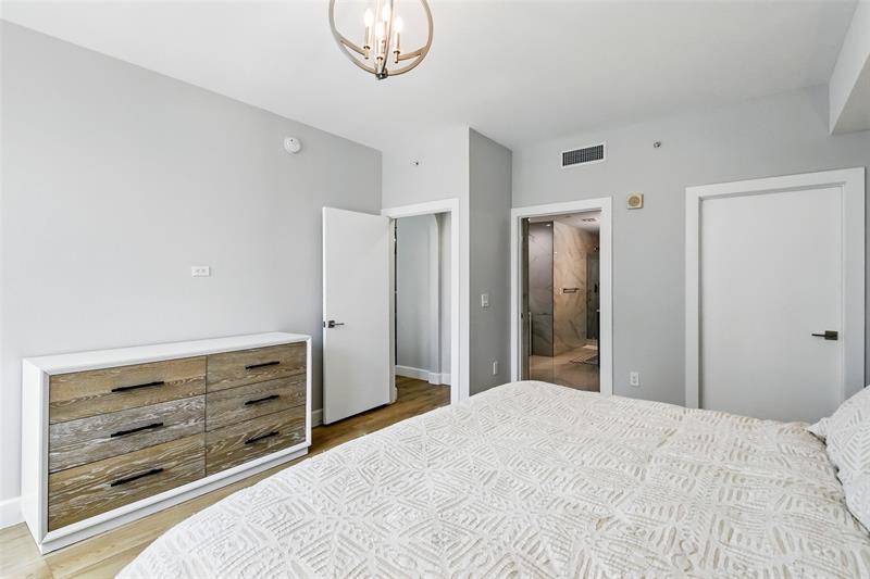 Image 22 of 51 For 3340 190th St  602