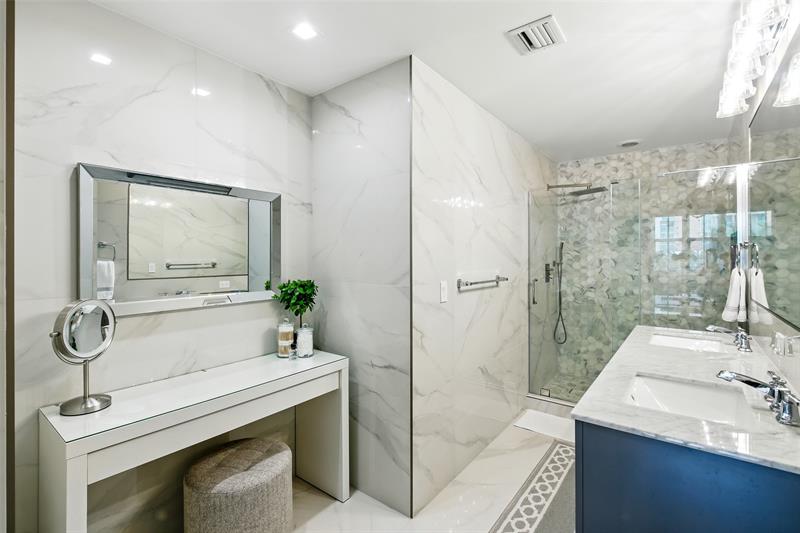 Image 28 of 51 For 3340 190th St  602