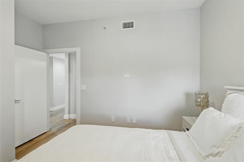 Image 38 of 51 For 3340 190th St  602