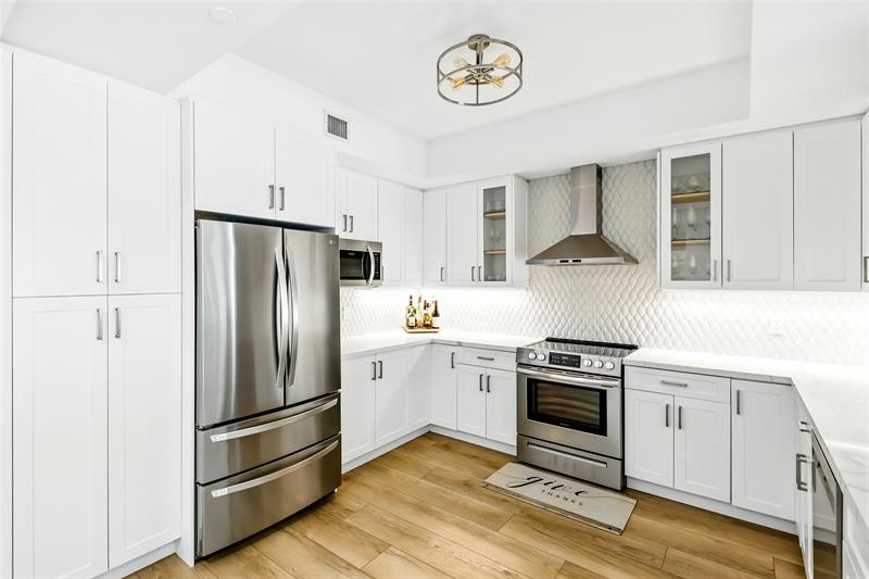 Image 8 of 51 For 3340 190th St  602