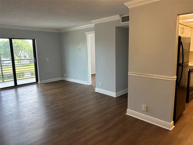 Image 7 of 16 For 3700 Pine Island Rd  310