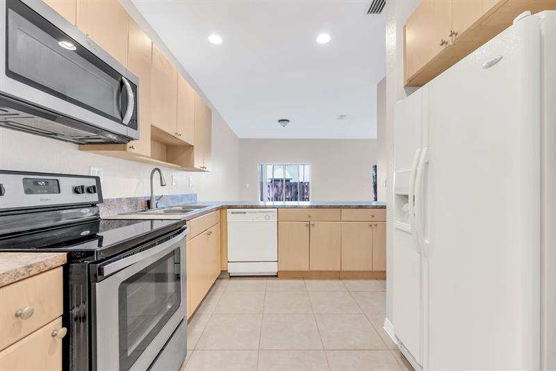 Image 12 of 32 For 14075 50th Ln  14075