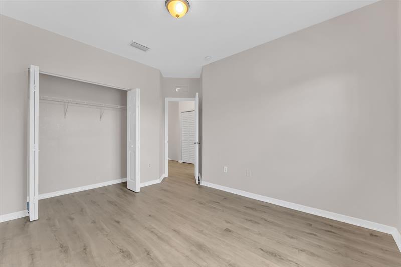 Image 18 of 32 For 14075 50th Ln  14075