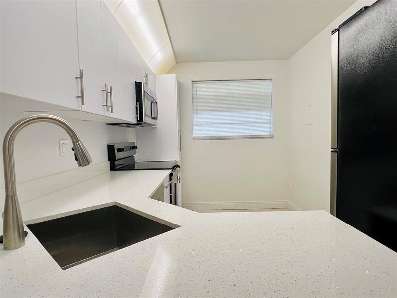 Image 18 of 41 For 7500 17 Street  106