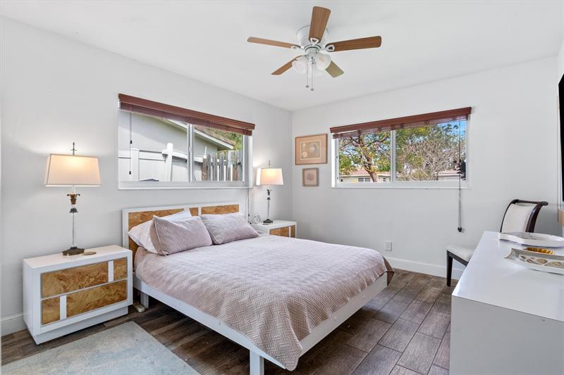 Image 11 of 20 For 2240 37th St