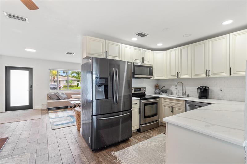Image 8 of 20 For 2240 37th St