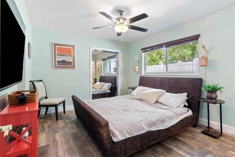 Image 9 of 20 For 2240 37th St