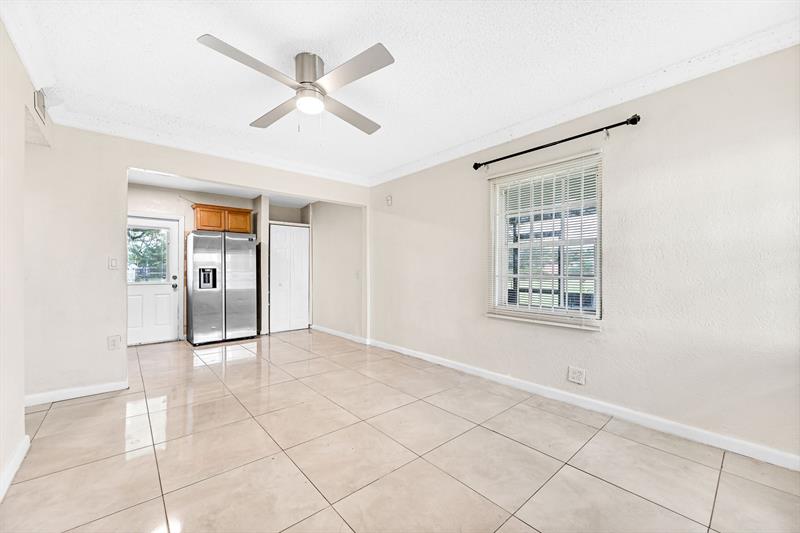 Image 16 of 47 For 15710 19th Ave