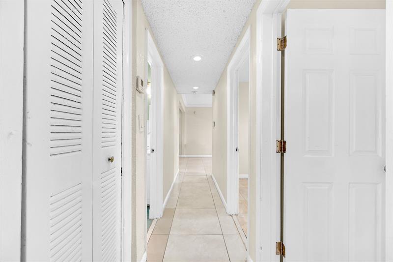 Image 22 of 47 For 15710 19th Ave
