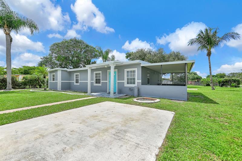 Image 3 of 47 For 15710 19th Ave