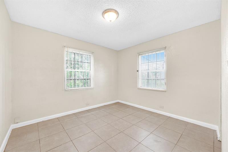 Image 32 of 47 For 15710 19th Ave