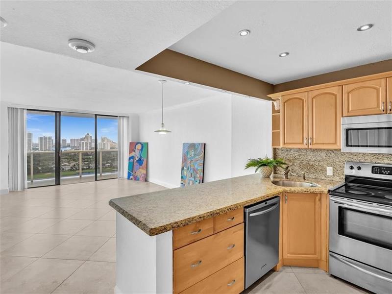 Image 11 of 34 For 3675 Country Club Dr  2405