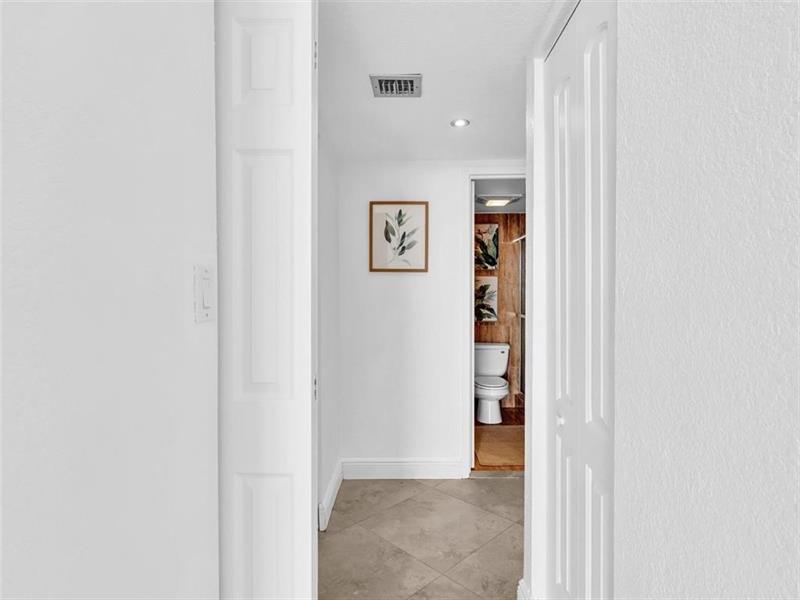 Image 21 of 34 For 3675 Country Club Dr  2405