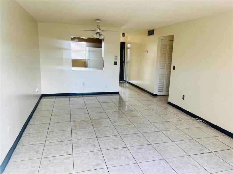Image 4 of 13 For 2800 56th Ave  C-303