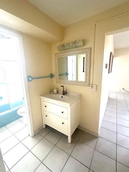 Image 39 of 39 For 2508 Bay Dr  25