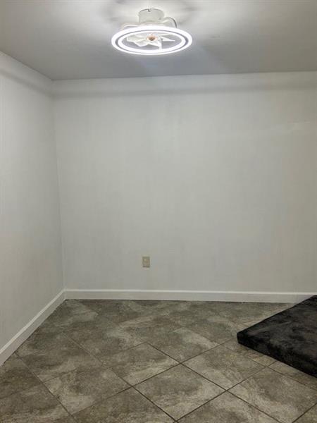 Image 4 of 11 For 2750 183rd St  1206