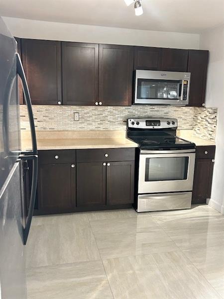 Image 6 of 11 For 2750 183rd St  1206
