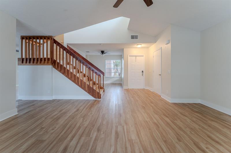 Image 11 of 35 For 9358 Arborwood Cir