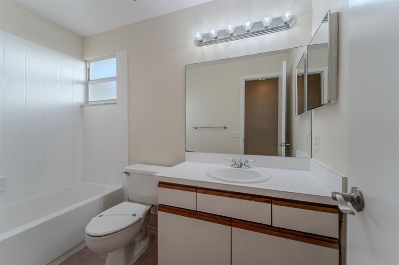 Image 25 of 35 For 9358 Arborwood Cir