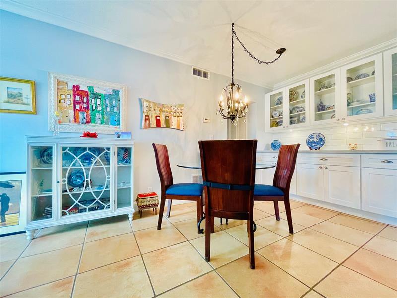 Image 22 of 41 For 234 Hibiscus Ave  271