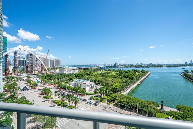 Image 30 of 30 For 888 Biscayne Blvd  1210