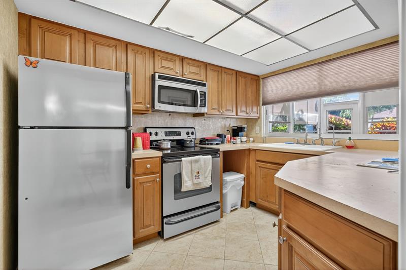 Image 10 of 22 For 5580 Tamberlane Cir  133