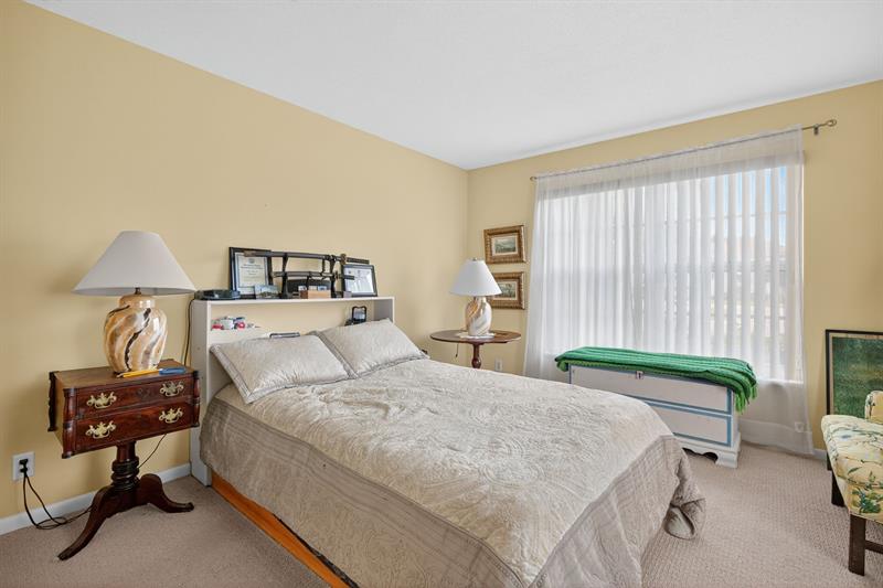 Image 17 of 22 For 5580 Tamberlane Cir  133