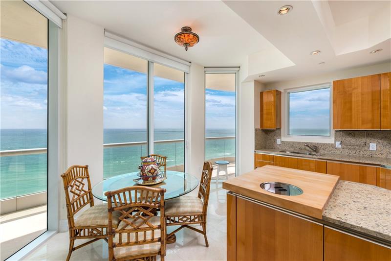 Image 19 of 30 For 16051 Collins Ave  1202