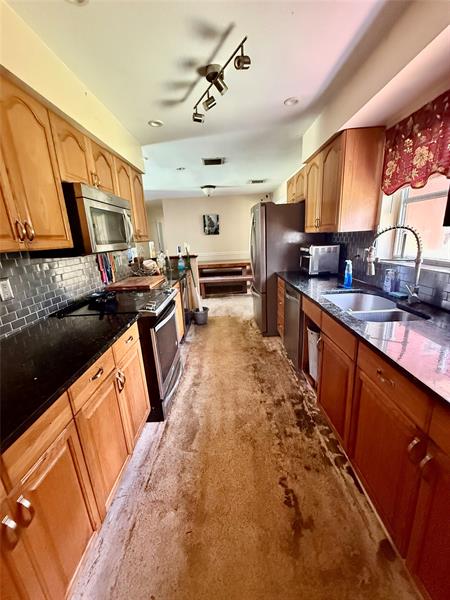 Image 7 of 23 For 6592 Patricia Dr