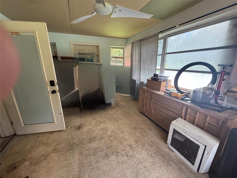 Image 9 of 23 For 6592 Patricia Dr