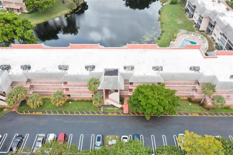 Image 37 of 78 For 2850 Forest Hills Blvd 105