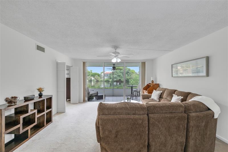 Image 8 of 25 For 2850 Forest Hills Blvd  105