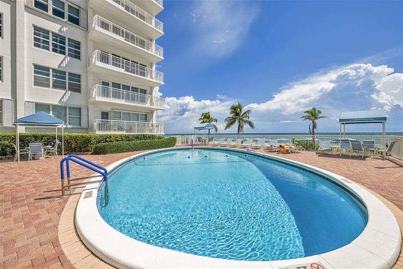 Image 31 of 31 For 3850 Galt Ocean Dr.  209