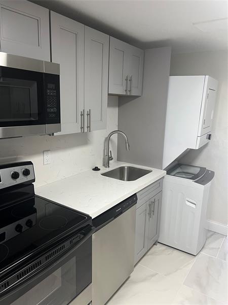 Image 10 of 51 For 8705 38th Drive  2a