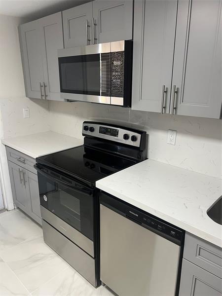 Image 14 of 51 For 8705 38th Drive  2a