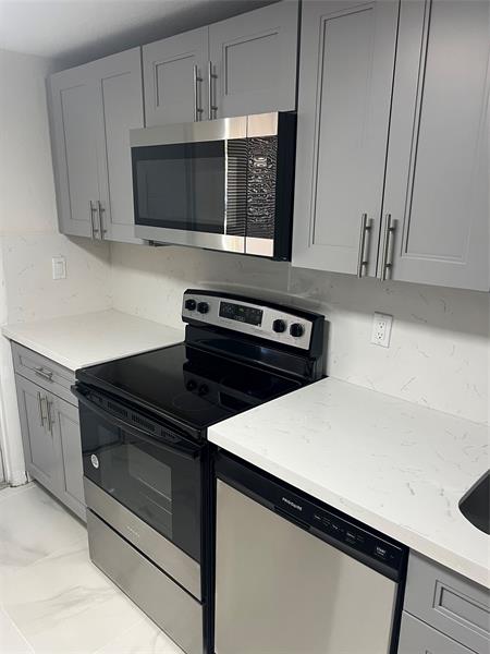 Image 7 of 51 For 8705 38th Drive  2a