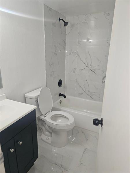 Image 9 of 9 For 101 41st St  10-a