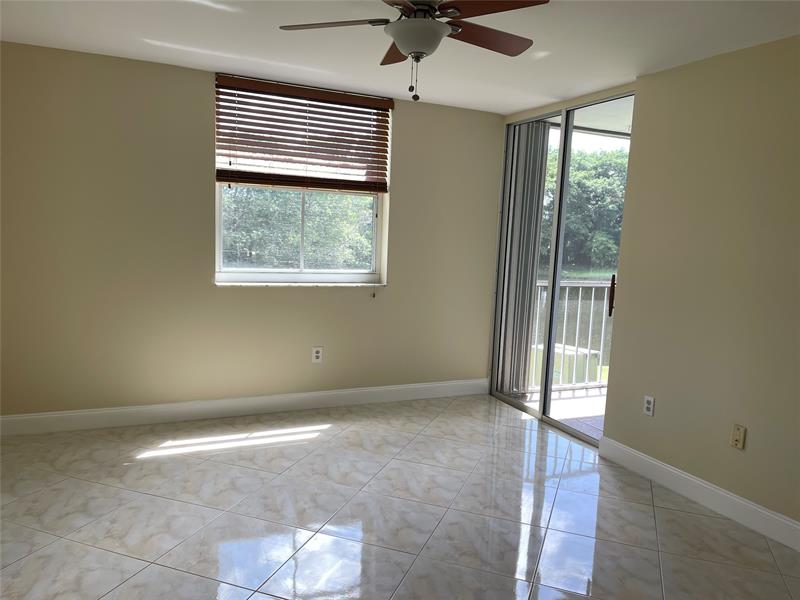 Image 10 of 13 For 5936 Morningstar Circle  203