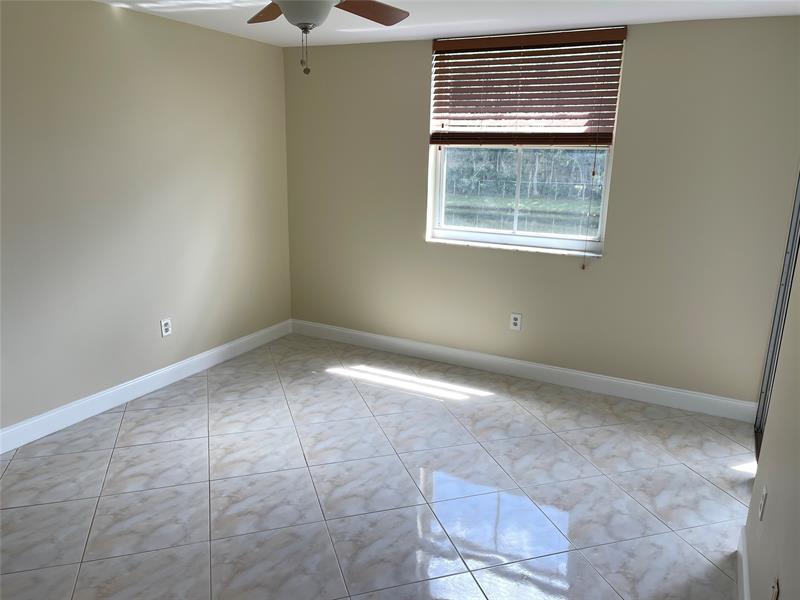 Image 11 of 13 For 5936 Morningstar Circle  203