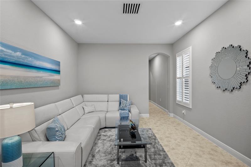 Image 14 of 35 For 6967 Julia Gardens Drive  6967