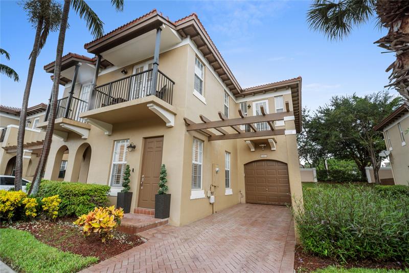 Image 2 of 35 For 6967 Julia Gardens Drive  6967