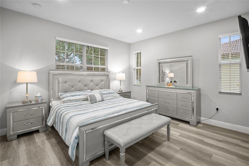 Image 20 of 35 For 6967 Julia Gardens Drive  6967