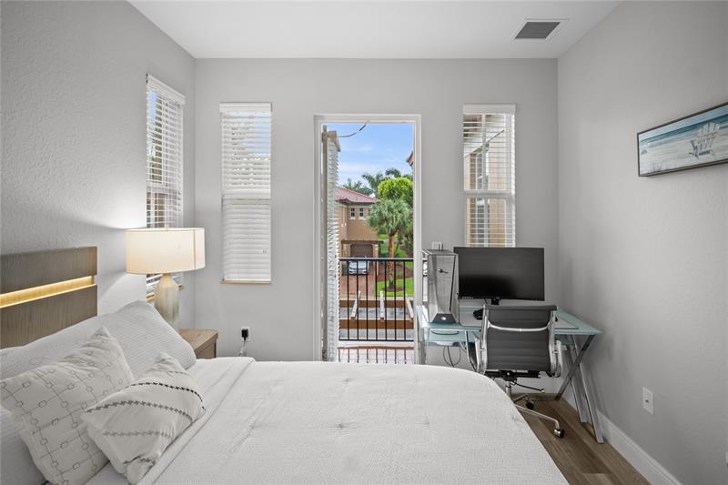 Image 27 of 35 For 6967 Julia Gardens Drive  6967